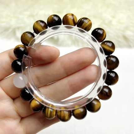 alt="little tiger eye stone bracelet"