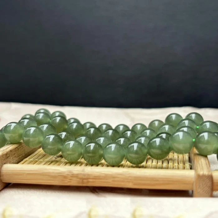 alt="nature hetian jade bracelet"