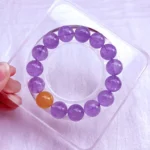 alt="amethyst bracelet picture"