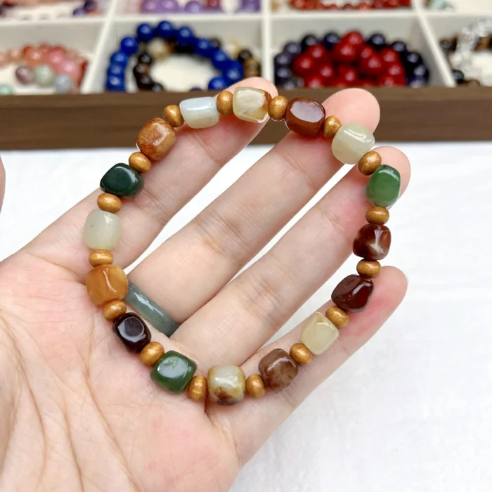 alt="colour jade bracelet effect"