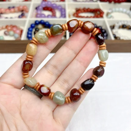 alt="cute colour jade bracelet photo"