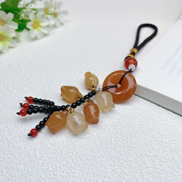 alt="little gemstone pendant"