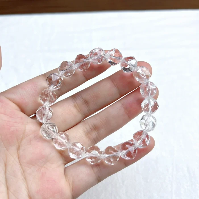 alt="multi faces cube crystal bracelet"