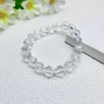 alt="multi faces cube crystal bracelet effect"