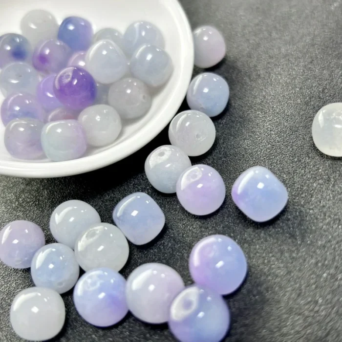 alt="nature light purple jade beads"